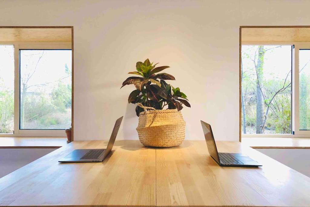 Eco Tiny Home & Office For Digital Nomads Vallmoll Ngoại thất bức ảnh